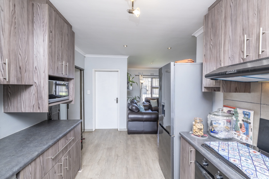 3 Bedroom Property for Sale in Viking Village Western Cape